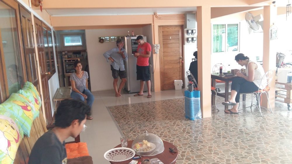 Jutharat Home Ayutthaya Eksteriør billede